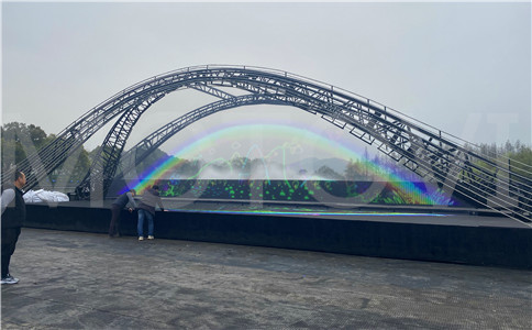 近日摩拓为售后团队为杭州G20印象西湖更换全息幻影成像膜