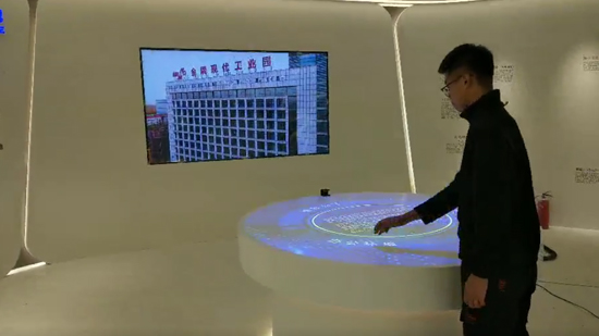 雷达多点触控系统_雷达异形互动_节省大量时间和人力