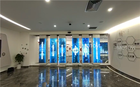 开合滑轨屏_滑轨屏幕厂家实施方案_数字展厅安装设计