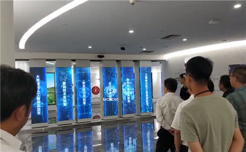 开合互动滑轨屏应用于展厅案例