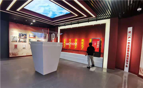 互动滑轨屏应用于数字展厅案例展示