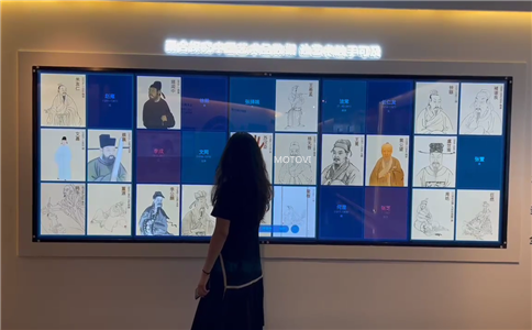 百变屏应用于展会现场_现场参观者进行互动体验