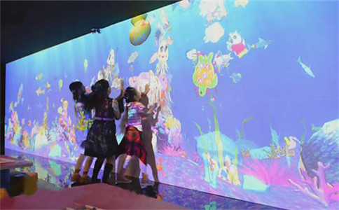 画画水族馆_墙面互动