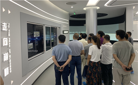 滑轨屏应用于数字展厅设计