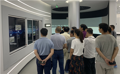 互动滑轨屏应用于数字展厅设计（局部展示图）