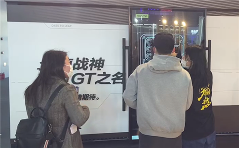 互动滑轨屏装置应用于展厅设计（局部展示）