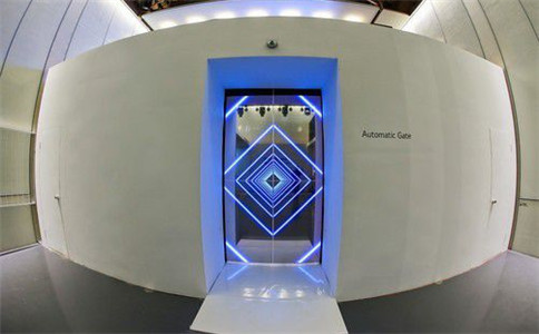 LG Display透明OLED显示：置身未来视界