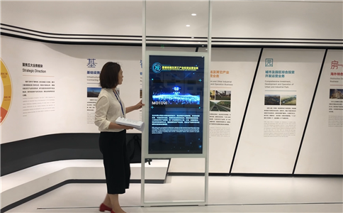 展厅应用手推滑轨屏互动装置，打破传统展示枯燥的“瓶颈”